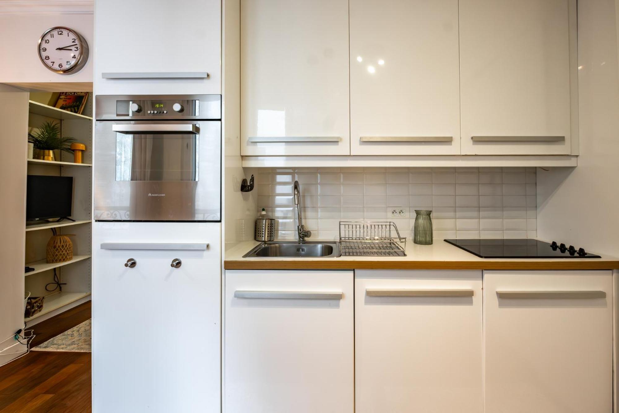 Charming Apartment In Heart Of ปารีส ภายนอก รูปภาพ